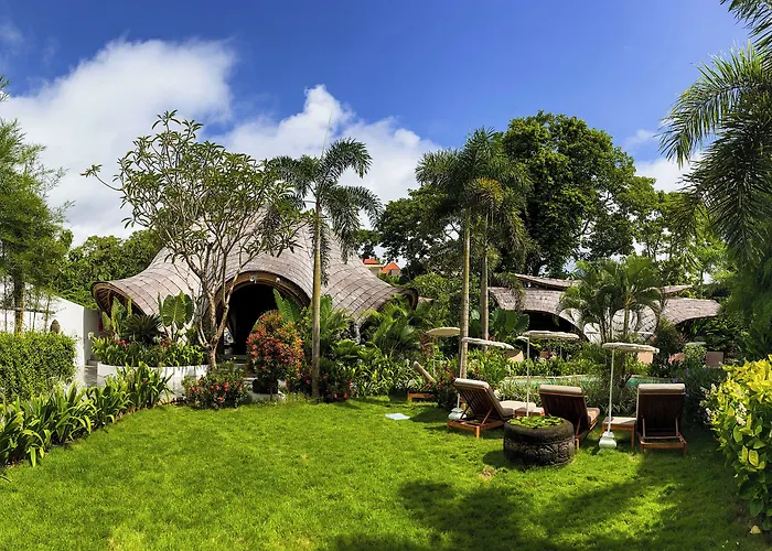 Mantra Wellness Center * Uluwatu